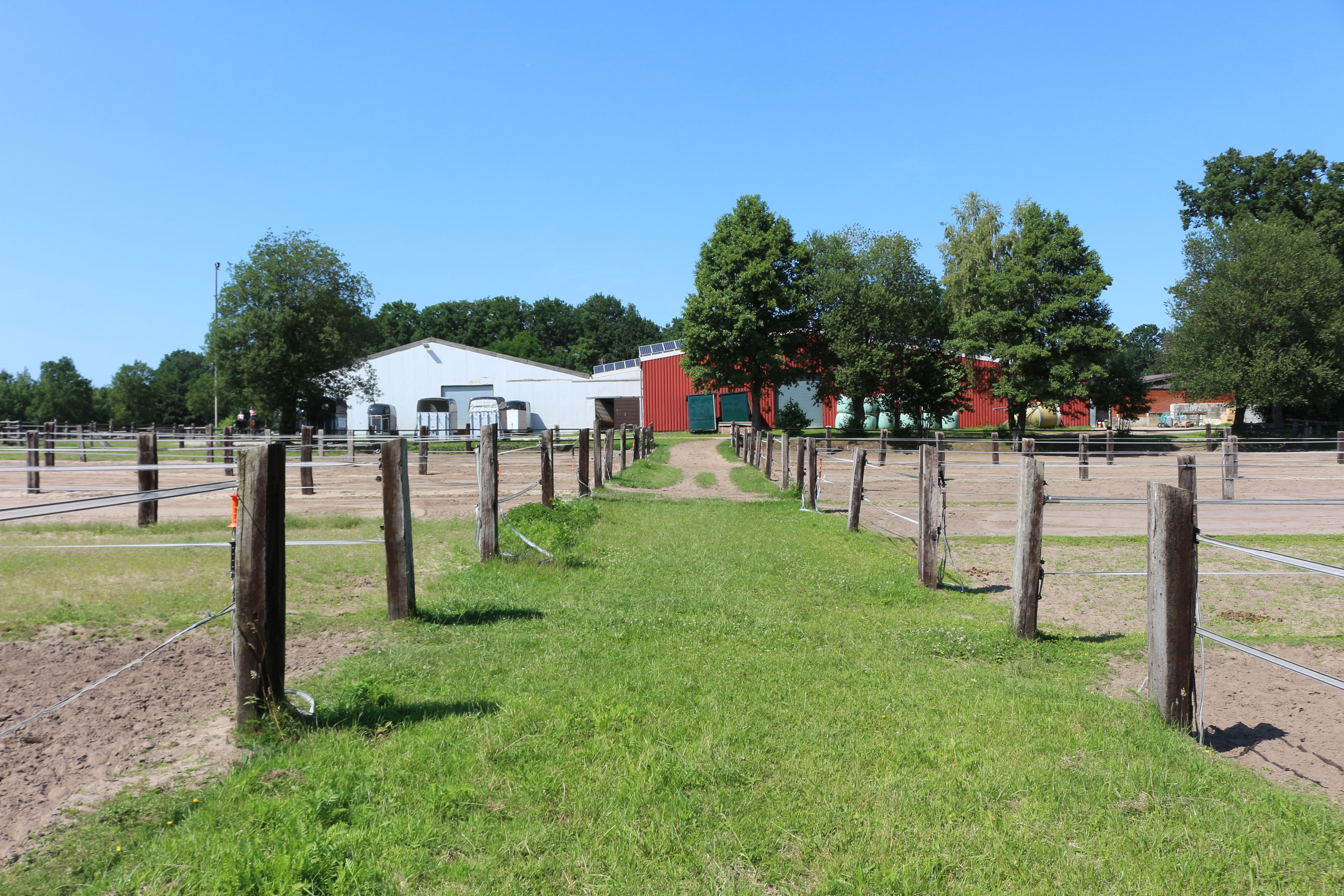 Zugang zu den Sand Paddocks